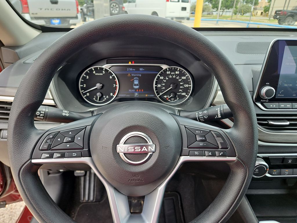 Thumbnail: 2025 Nissan Altima - 9