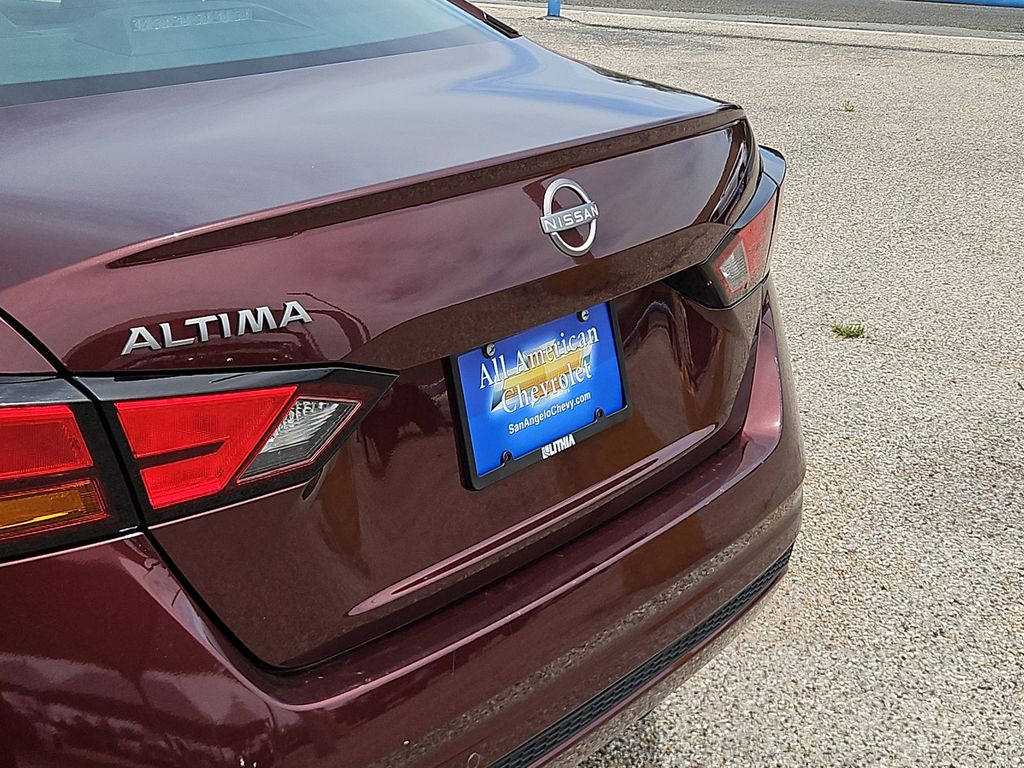 Thumbnail: 2025 Nissan Altima - 24