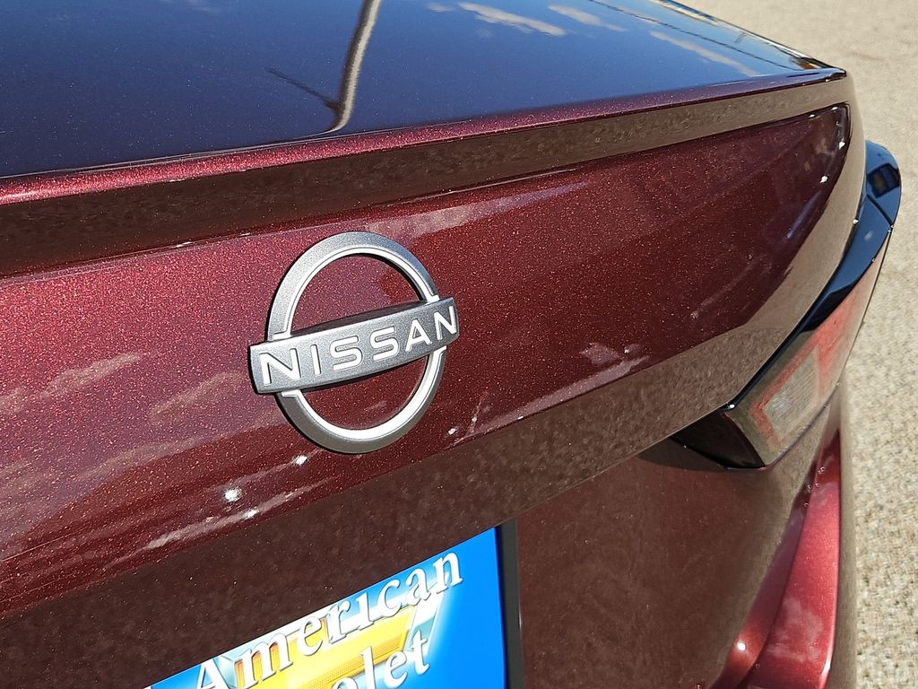 Thumbnail: 2025 Nissan Altima - 17