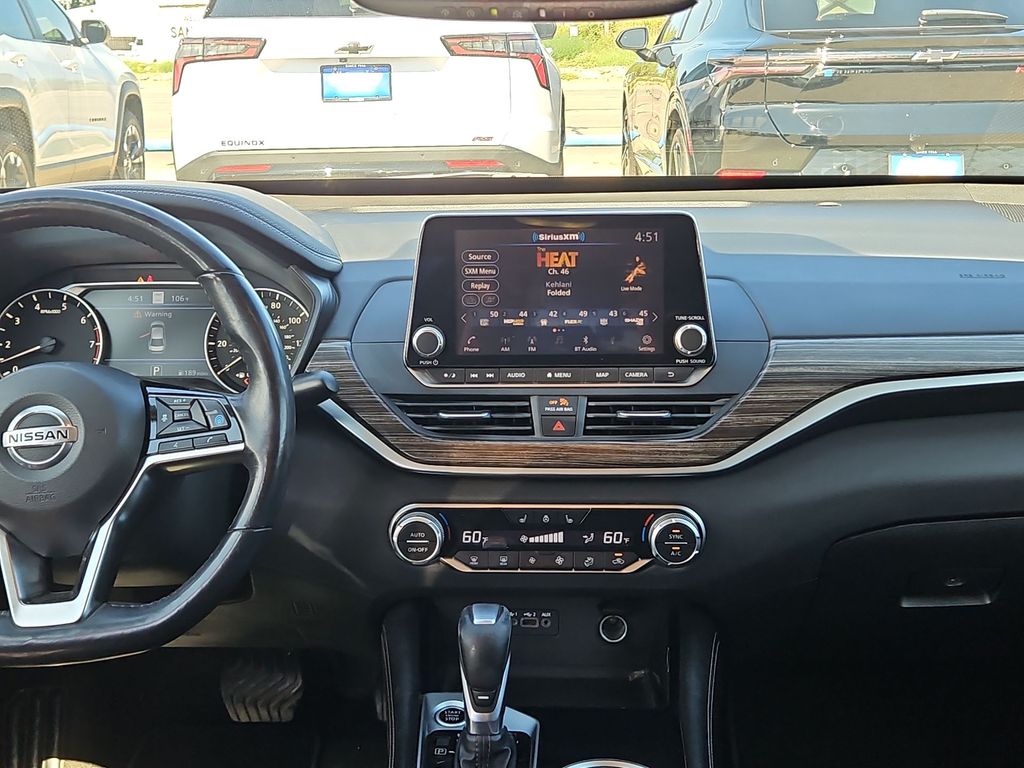 Thumbnail: 2020 Nissan Altima - 9
