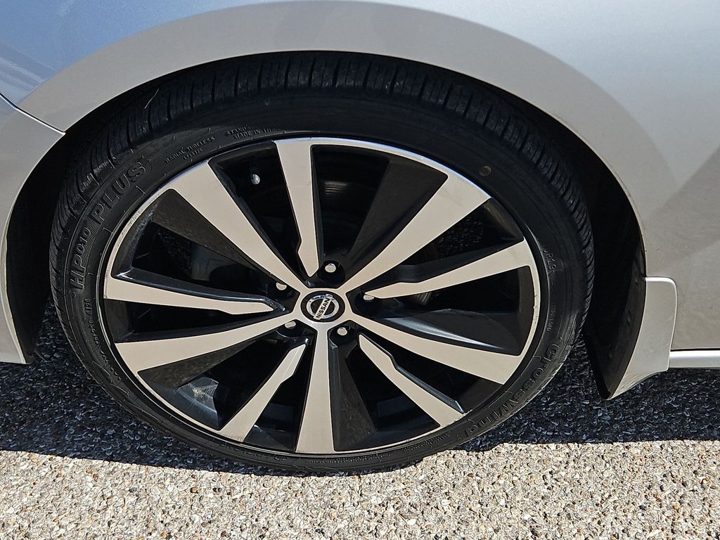 Thumbnail: 2020 Nissan Altima - 8