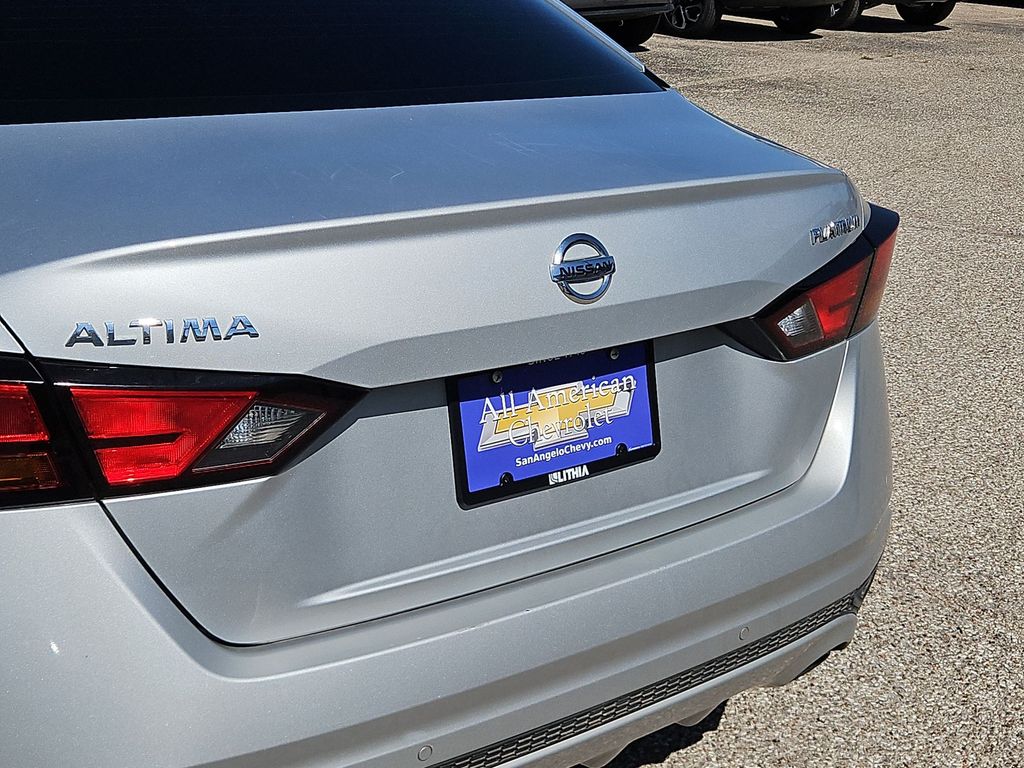 Thumbnail: 2020 Nissan Altima - 25