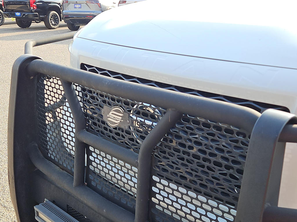 Thumbnail: 2019 Nissan Titan - 19
