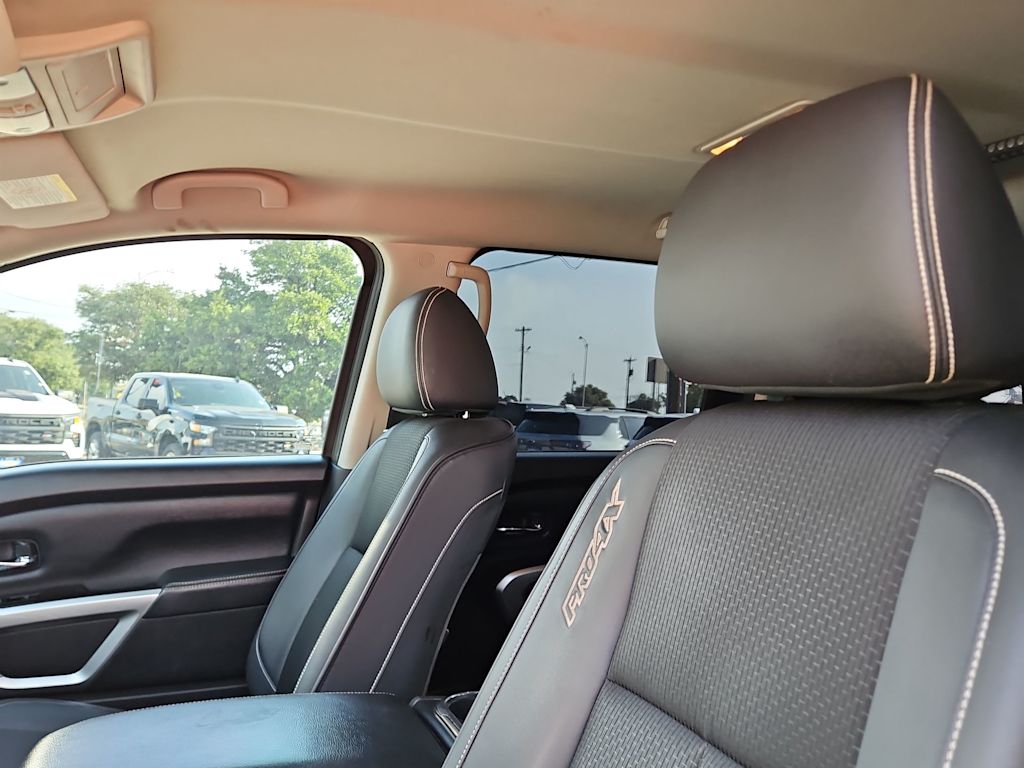 Thumbnail: 2019 Nissan Titan - 9