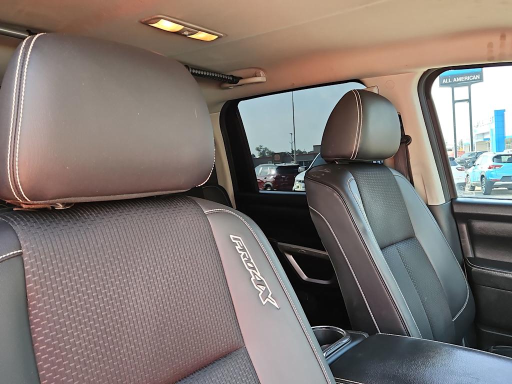 Thumbnail: 2019 Nissan Titan - 21