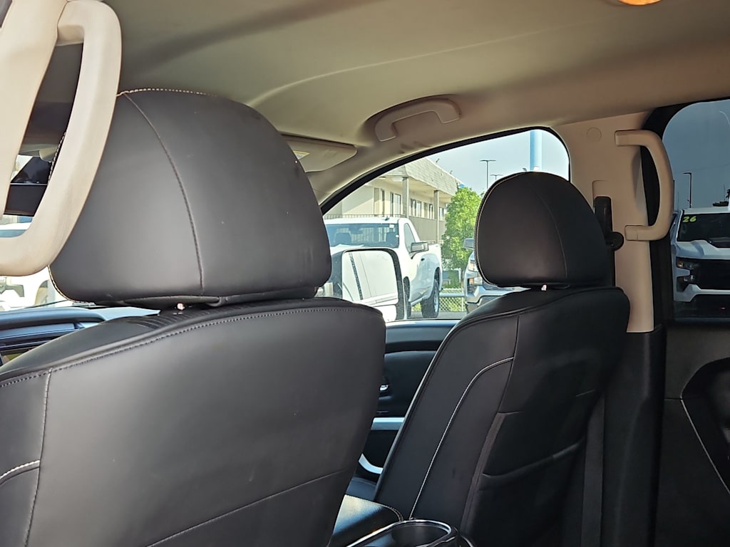 Thumbnail: 2019 Nissan Titan - 10