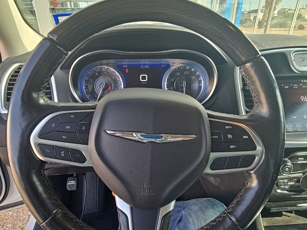 Thumbnail: 2020 Chrysler 300 - 2