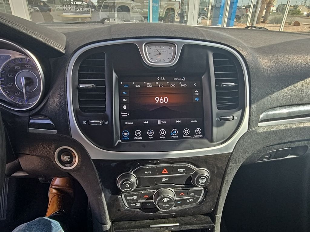 Thumbnail: 2020 Chrysler 300 - 6