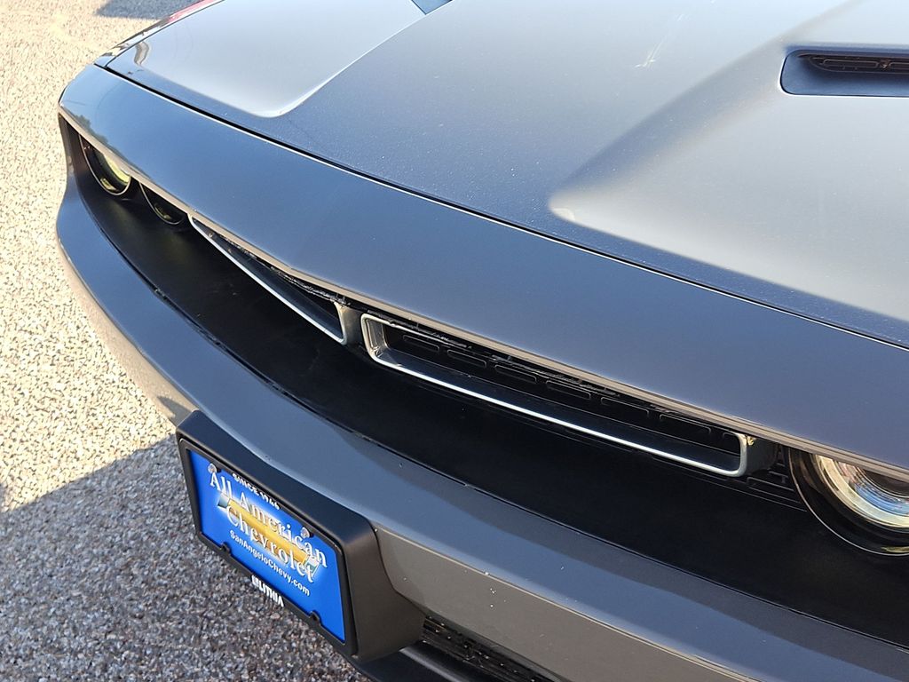 Thumbnail: 2017 Dodge Challenger - 20