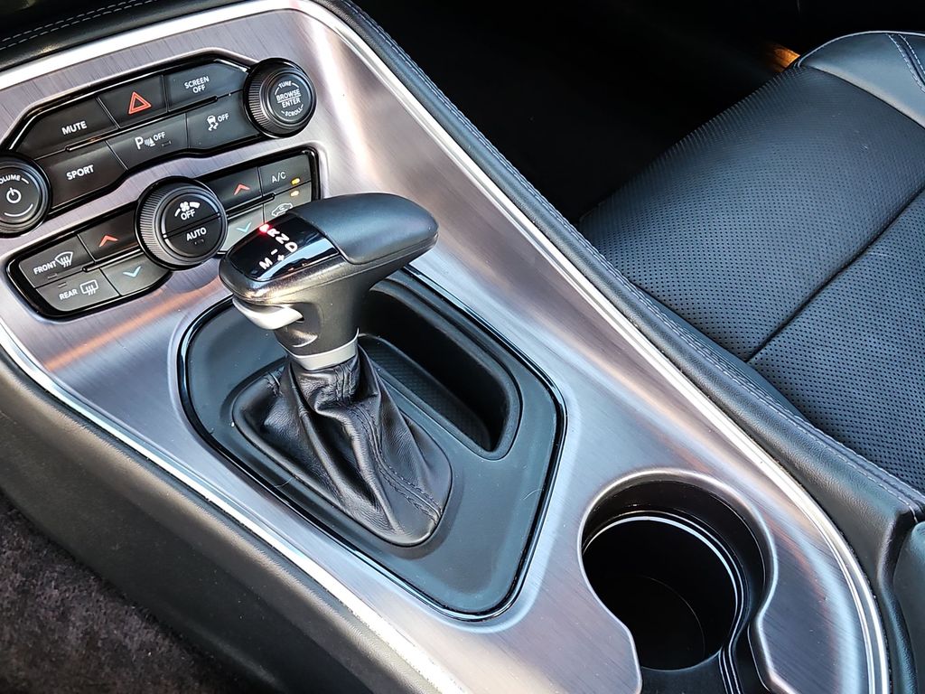 Thumbnail: 2017 Dodge Challenger - 14