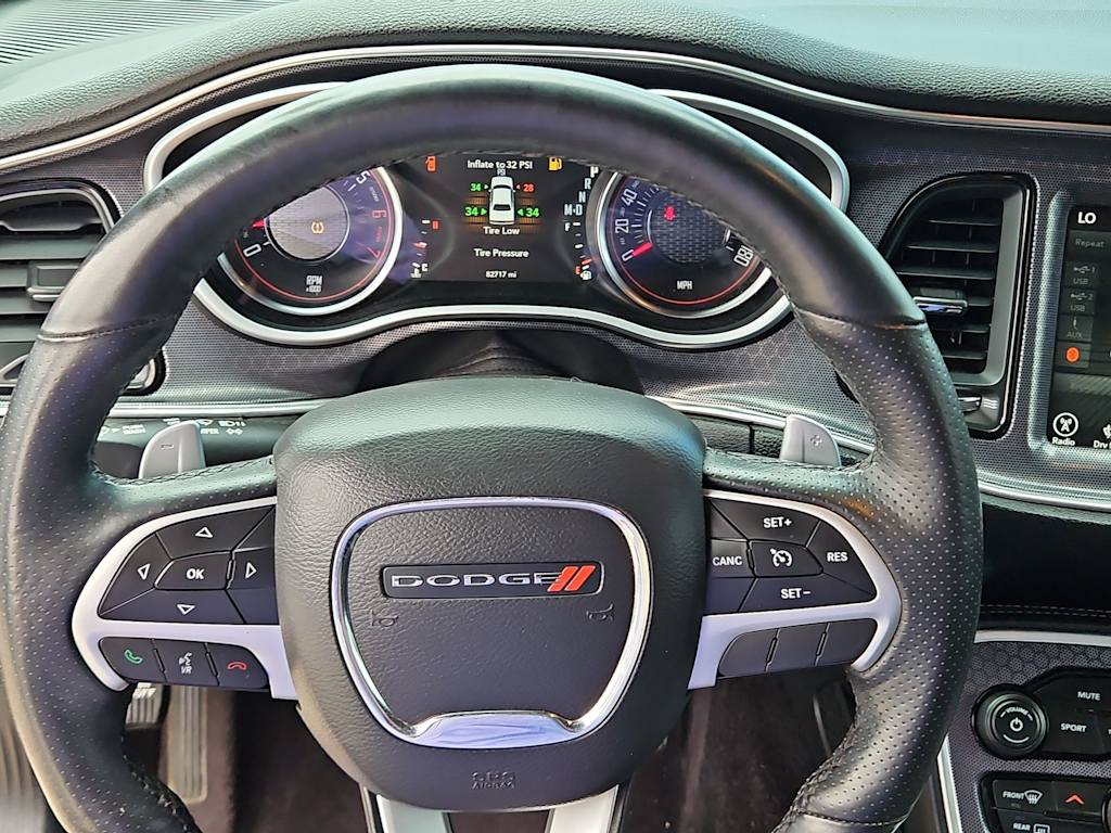 Thumbnail: 2017 Dodge Challenger - 9