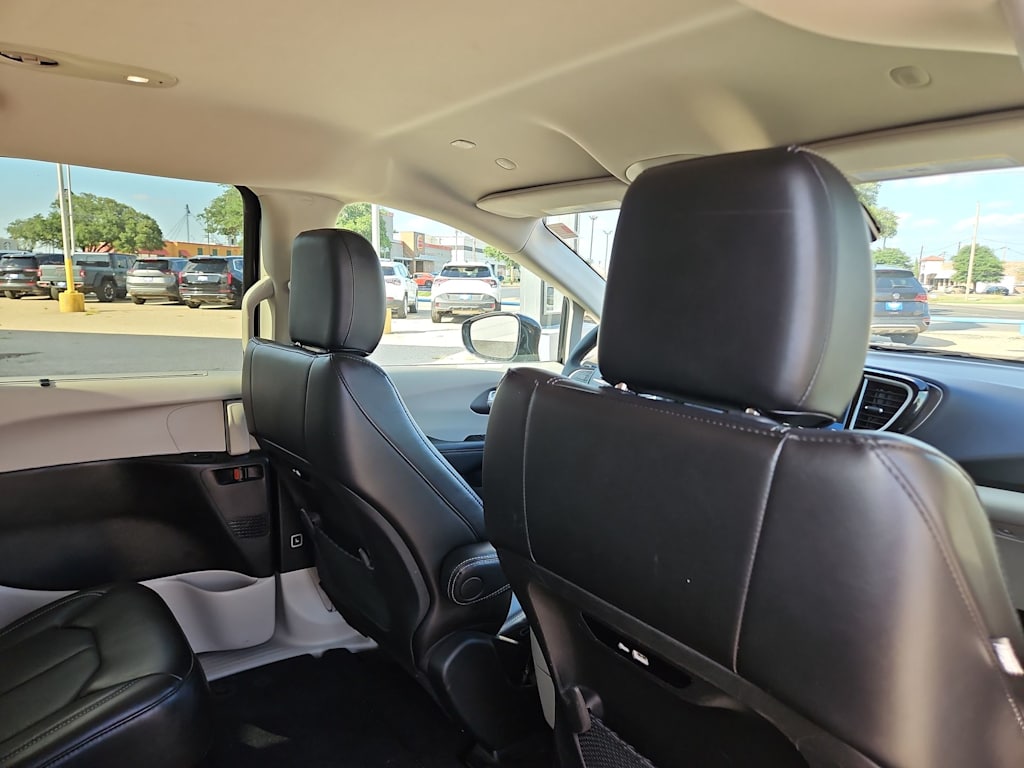 Thumbnail: 2024 Chrysler Pacifica - 22