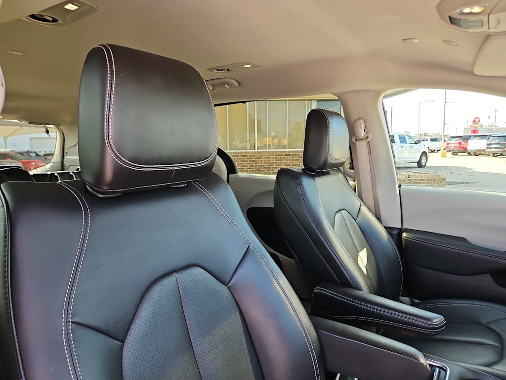 Thumbnail: 2024 Chrysler Pacifica - 23