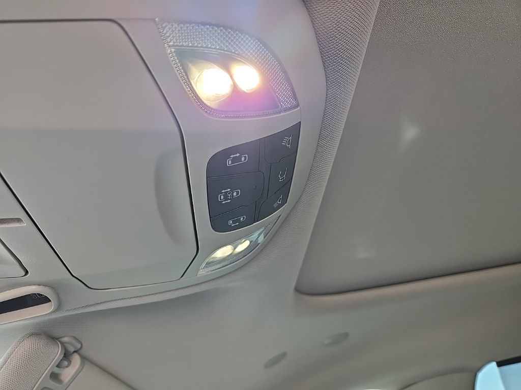 Thumbnail: 2023 Chrysler Pacifica - 14