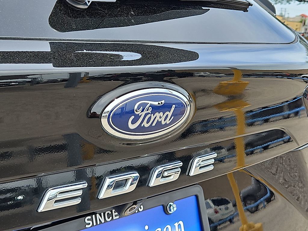 Thumbnail: 2022 Ford Edge - 7