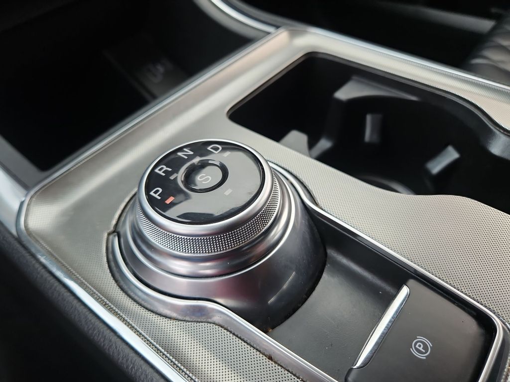 Thumbnail: 2023 Ford Edge - 24