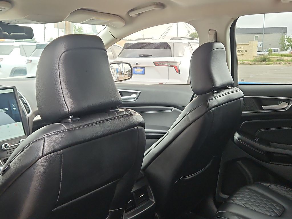 Thumbnail: 2023 Ford Edge - 11