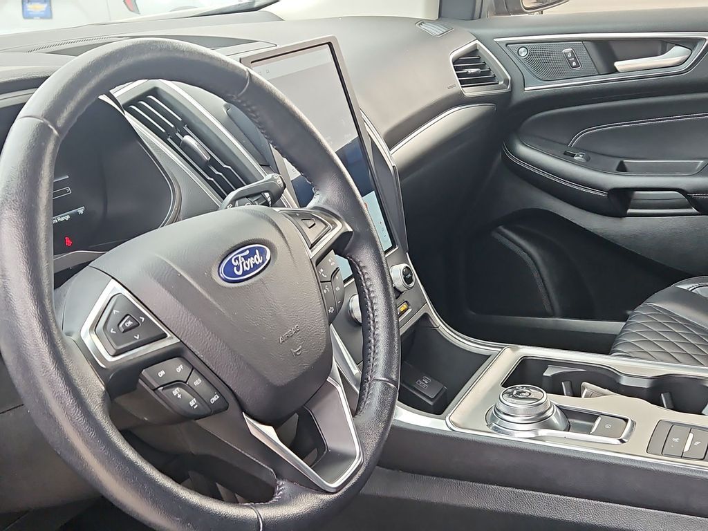 Thumbnail: 2023 Ford Edge - 2