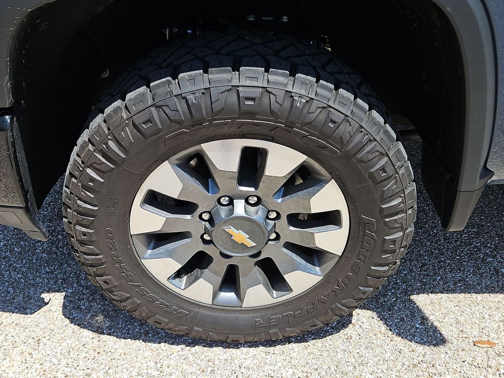Thumbnail: 2026 Chevrolet Silverado 2500 - 8