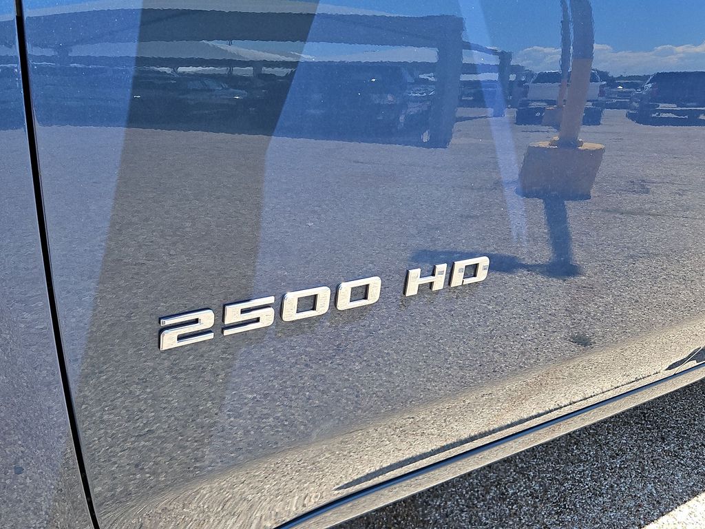 Thumbnail: 2026 Chevrolet Silverado 2500 - 7