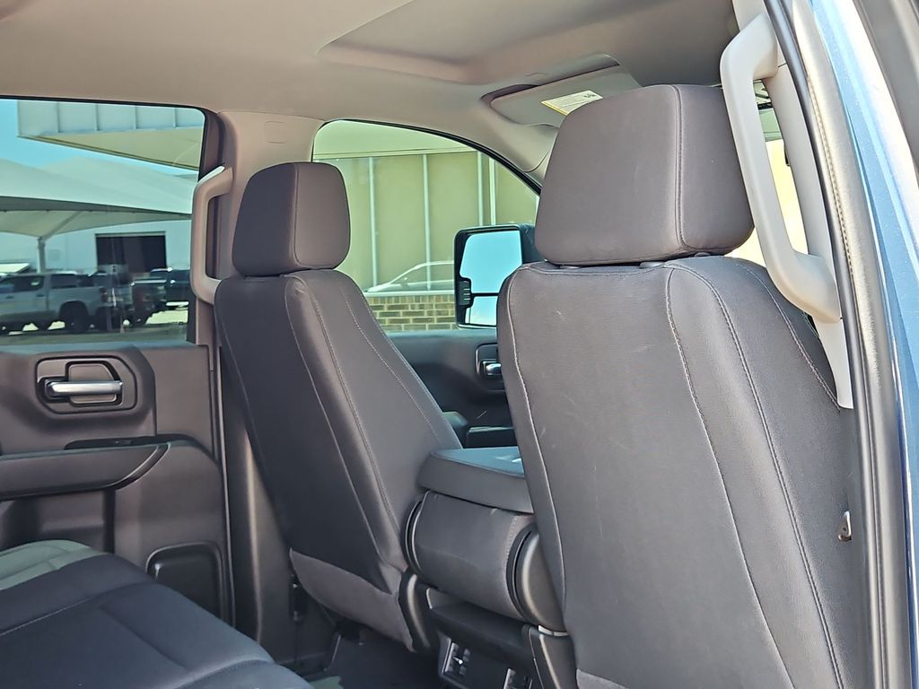 Thumbnail: 2026 Chevrolet Silverado 2500 - 11