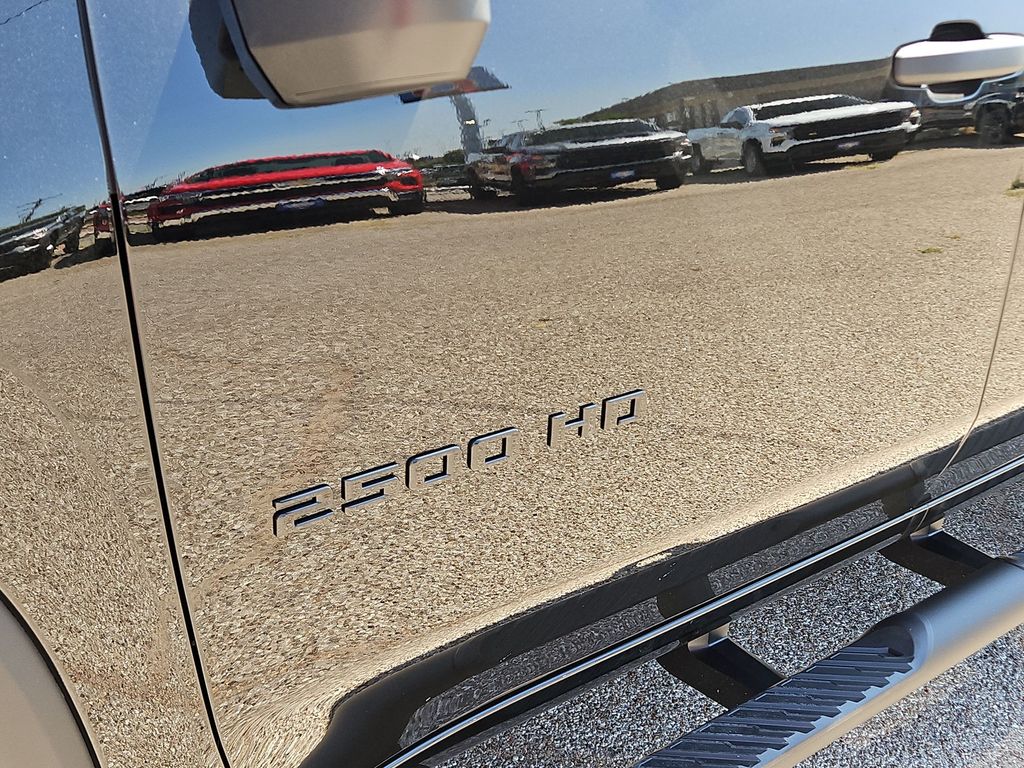 Thumbnail: 2026 Chevrolet Silverado 2500 - 7