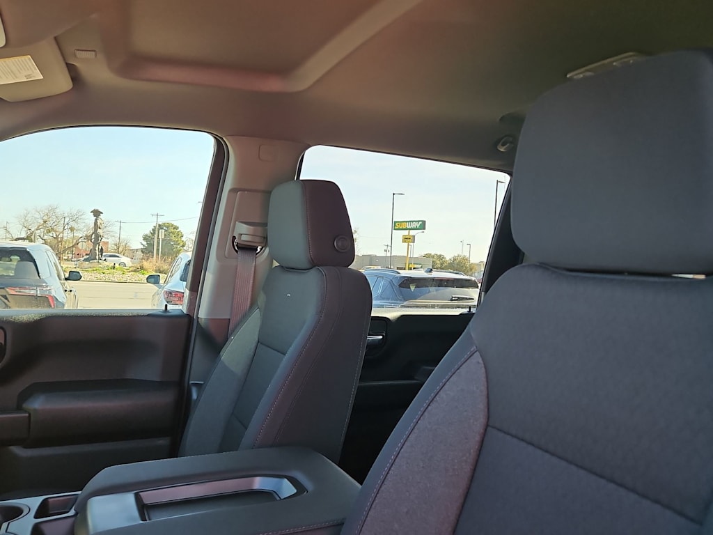 Thumbnail: 2026 Chevrolet Silverado 2500 - 21