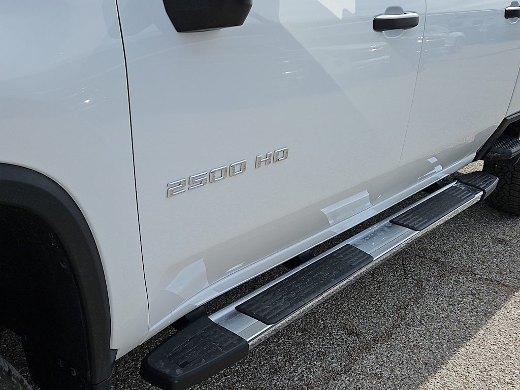 Thumbnail: 2025 Chevrolet Silverado 2500 - 6