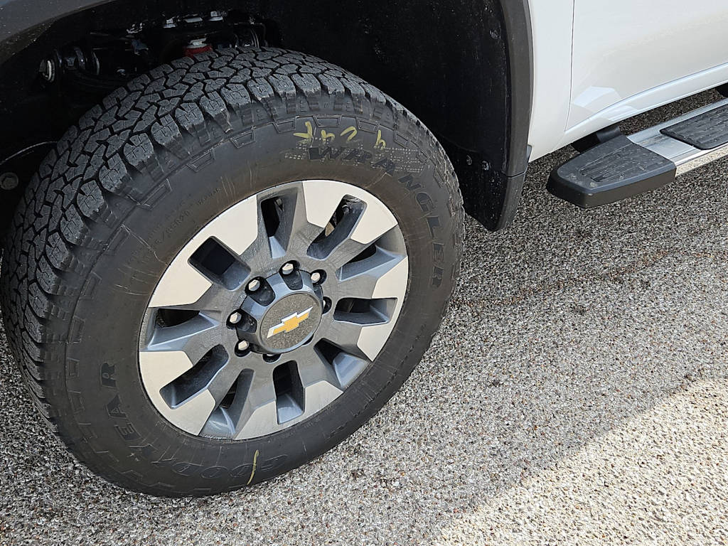 Thumbnail: 2025 Chevrolet Silverado 2500 - 7