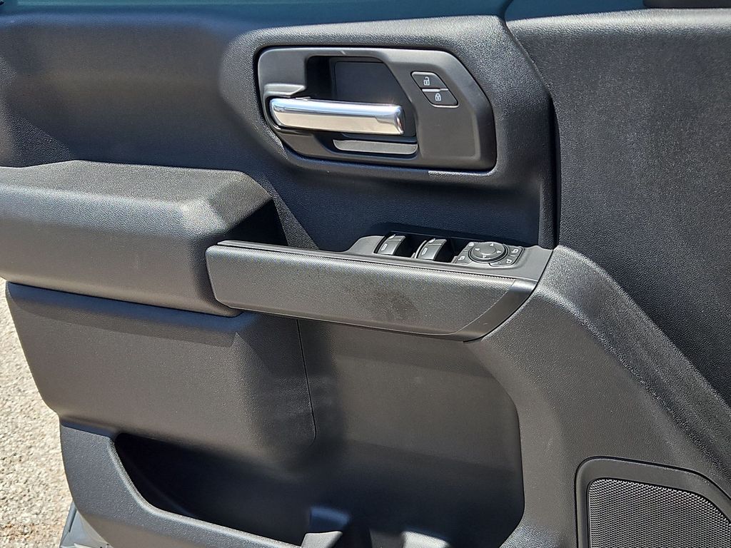 Thumbnail: 2025 Chevrolet Silverado 2500 - 19