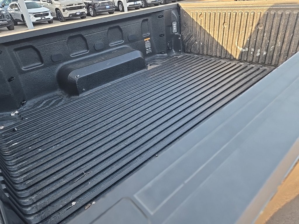 Thumbnail: 2025 Chevrolet Silverado 2500 - 6