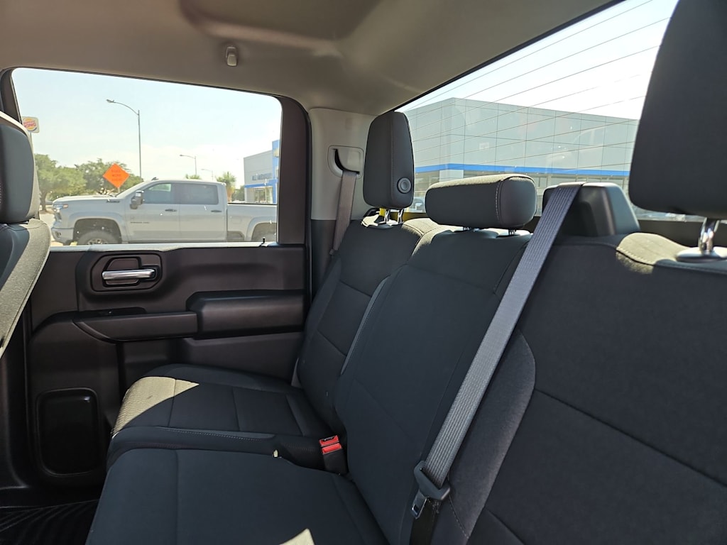 Thumbnail: 2025 Chevrolet Silverado 2500 - 24