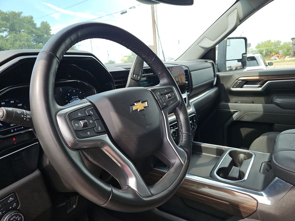 Thumbnail: 2025 Chevrolet Silverado 2500 - 2