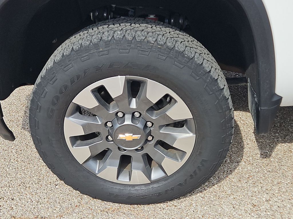 Thumbnail: 2025 Chevrolet Silverado 2500 - 8