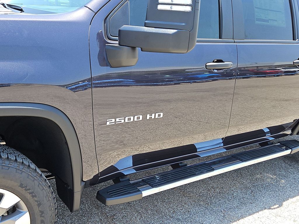 Thumbnail: 2024 Chevrolet Silverado 2500 - 6