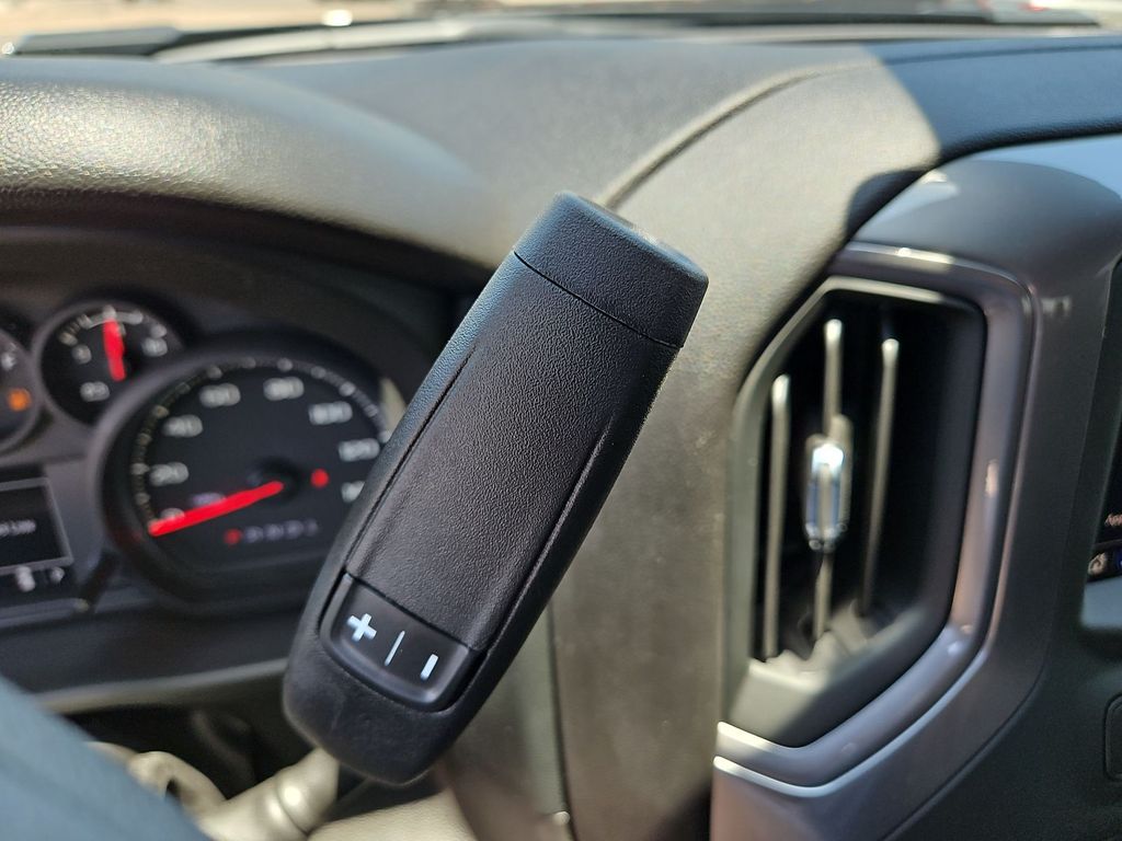 Thumbnail: 2024 Chevrolet Silverado 2500 - 26