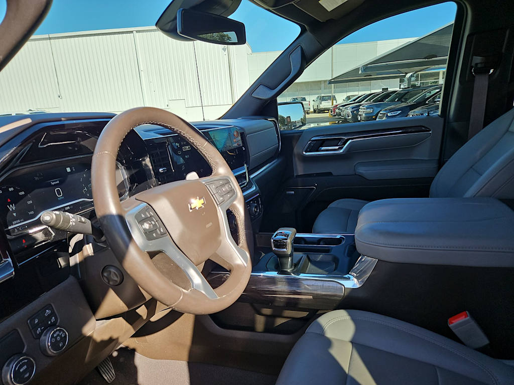 Thumbnail: 2023 Chevrolet Silverado 1500 - 2