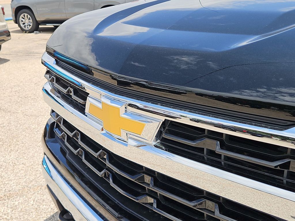 Thumbnail: 2026 Chevrolet Silverado 1500 - 7