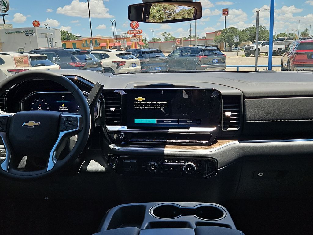 2026 Chevrolet Silverado 1500 LT - Photo 9