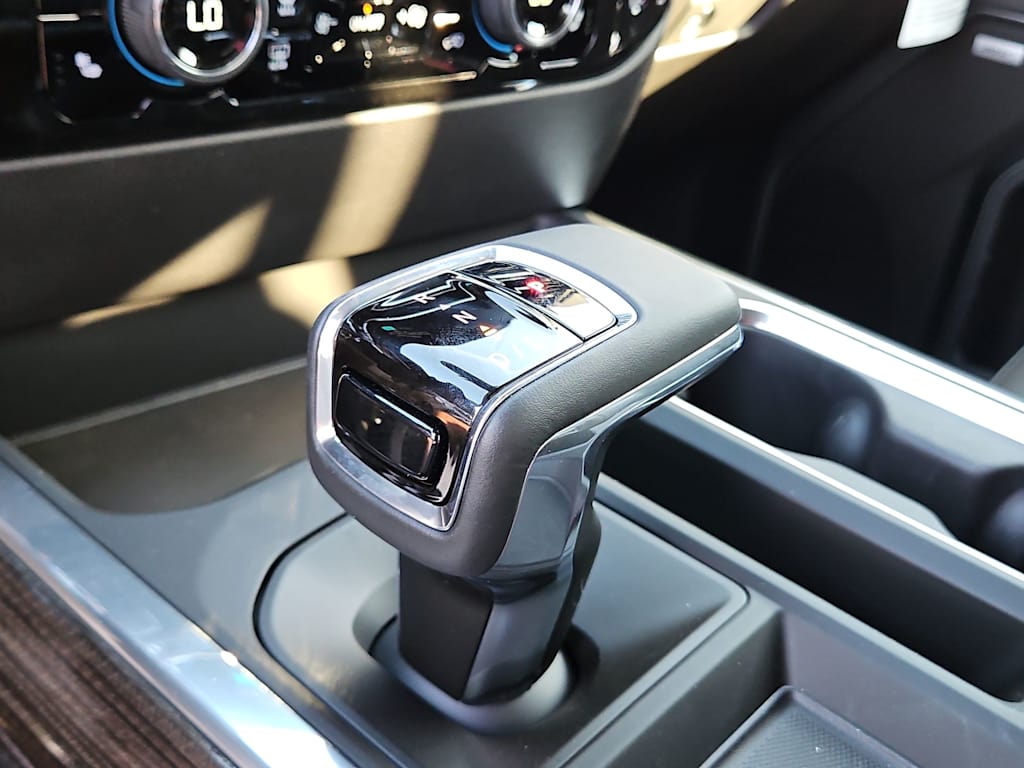 Thumbnail: 2026 Chevrolet Silverado 1500 - 24