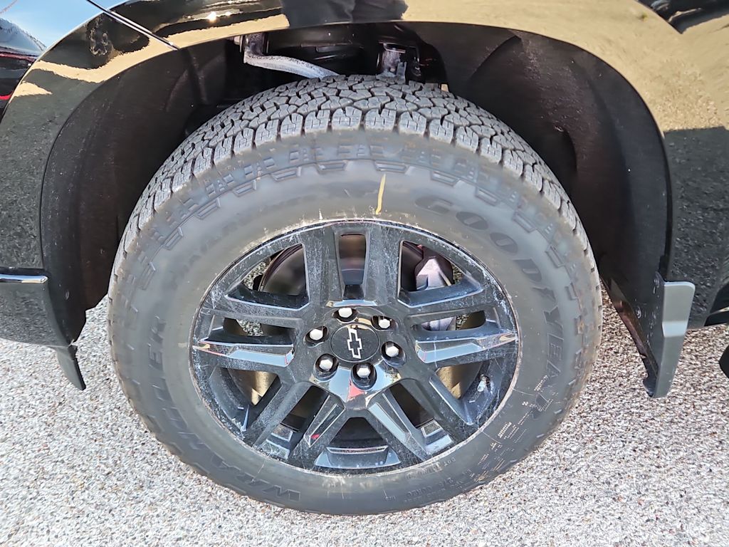 Thumbnail: 2026 Chevrolet Silverado 1500 - 8