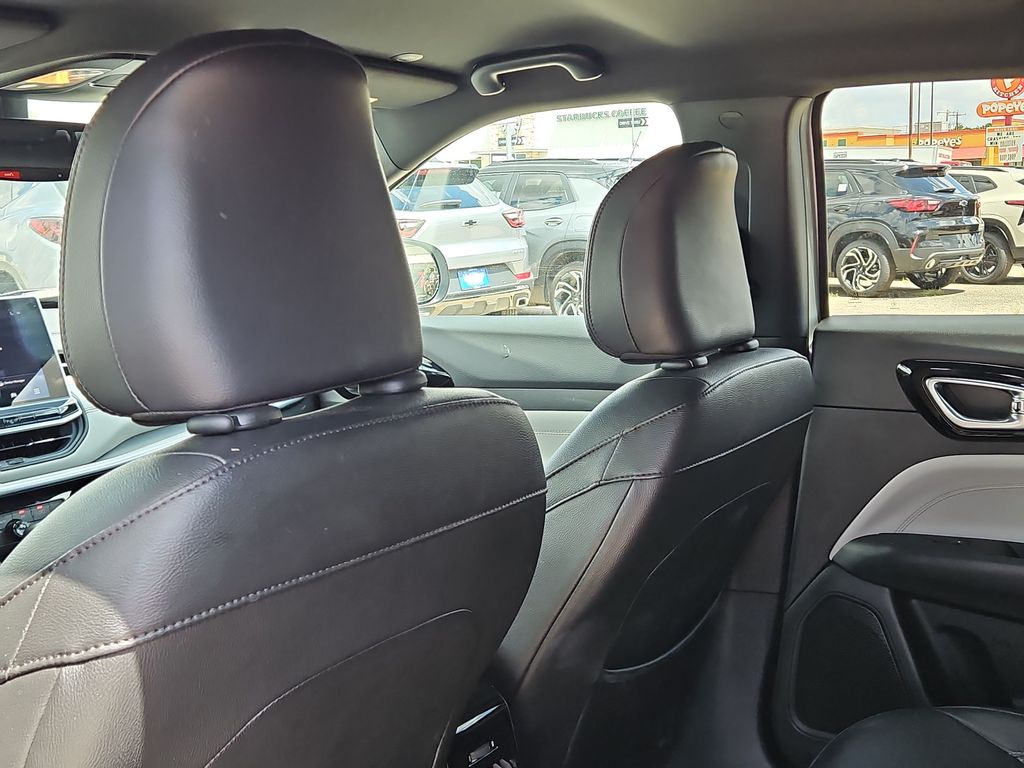 Thumbnail: 2025 Jeep Compass - 23