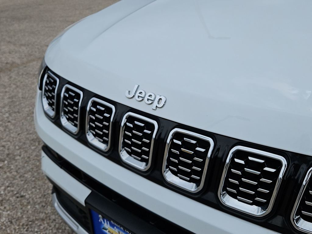 Thumbnail: 2025 Jeep Compass - 22