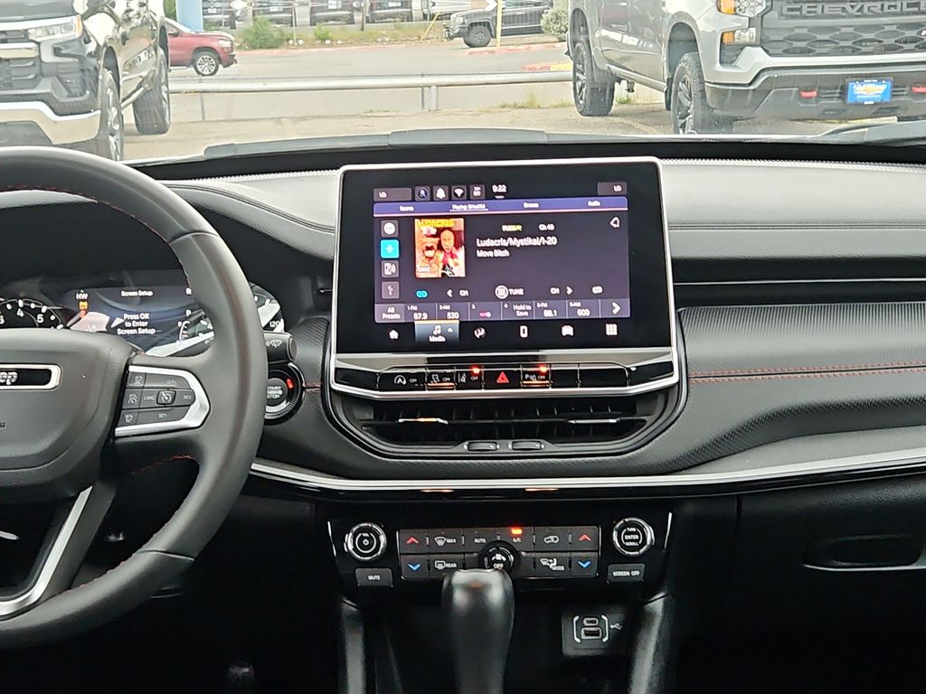 Thumbnail: 2025 Jeep Compass - 11
