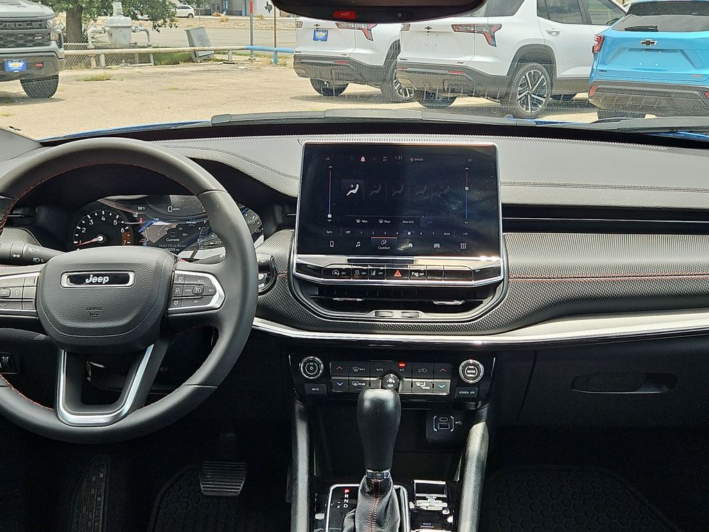 Thumbnail: 2025 Jeep Compass - 9