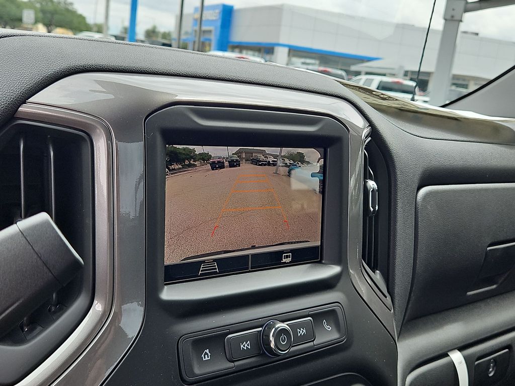 Thumbnail: 2026 Chevrolet Silverado 1500 - 13