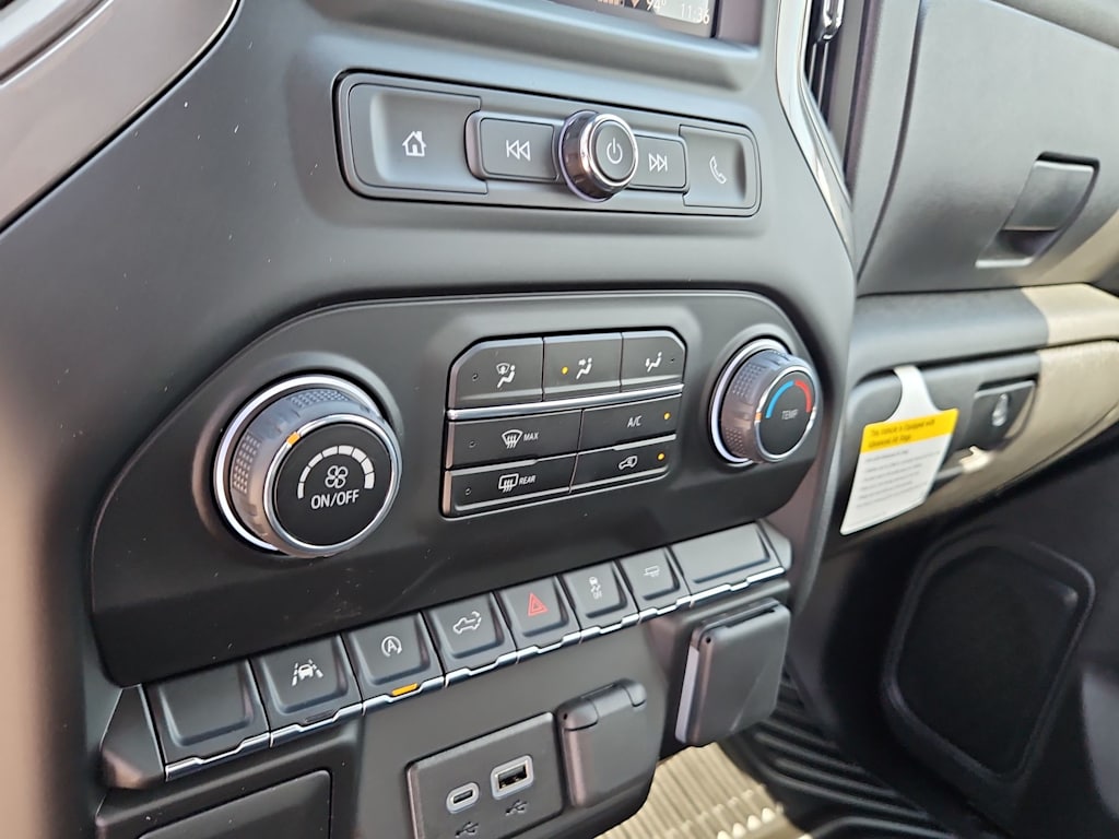 Thumbnail: 2026 Chevrolet Silverado 1500 - 25