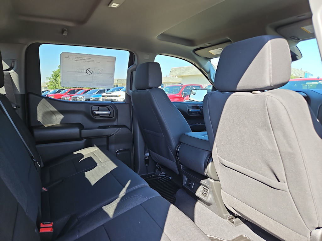 Thumbnail: 2026 Chevrolet Silverado 1500 - 23