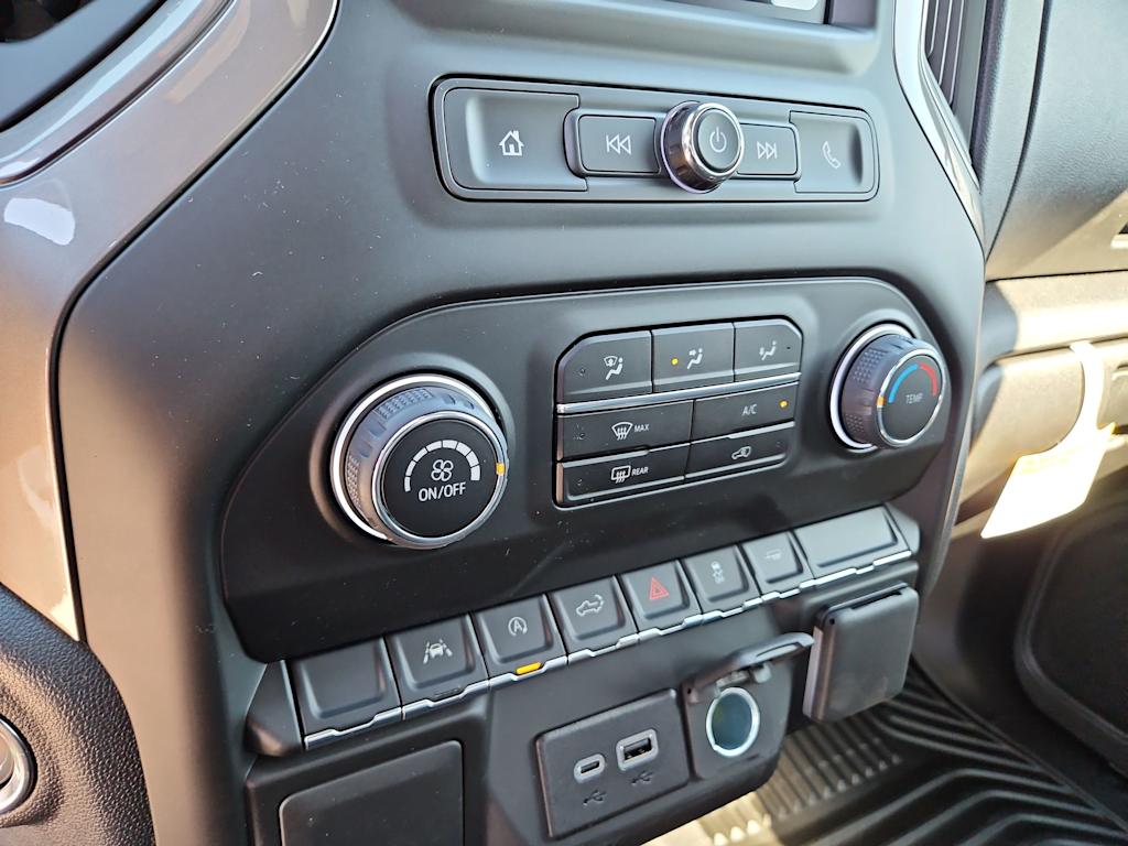 Thumbnail: 2026 Chevrolet Silverado 1500 - 25