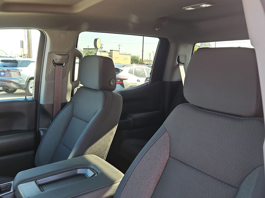 Thumbnail: 2026 Chevrolet Silverado 1500 - 9